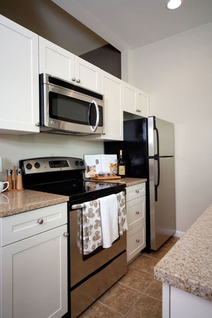 2040 Market Street Apartments Kitchen Appliances