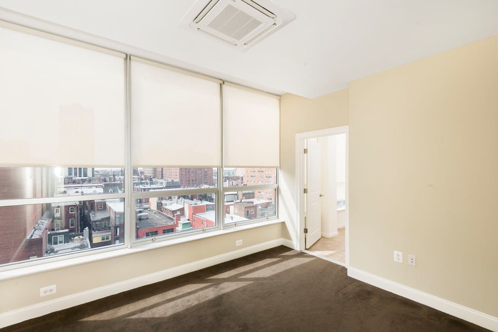 2040 Market Street Apartments Bedroom Windows