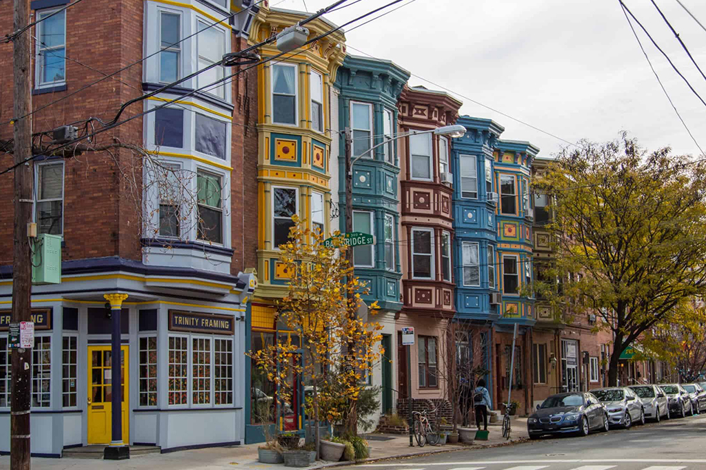 downtown-of-Philadelphia-street-view